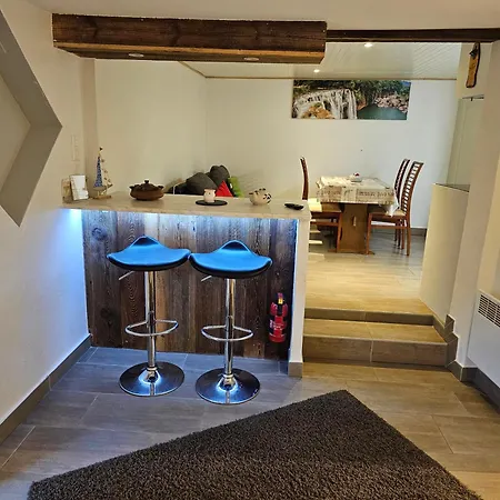 Joli Au Coeur Du Village