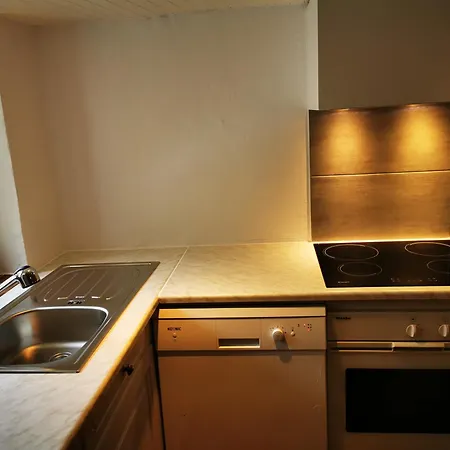 Joli Au Coeur Du Village Apartmán *